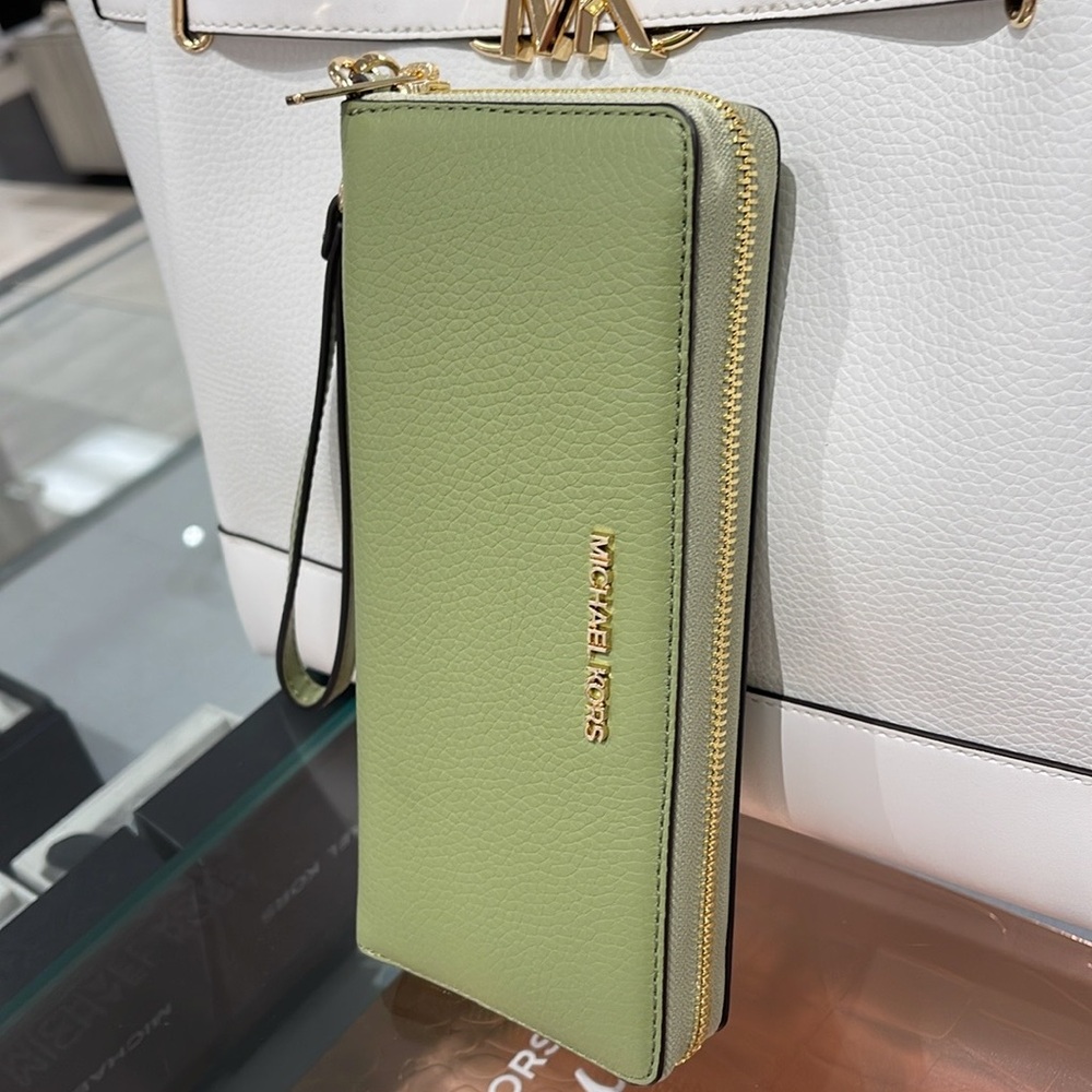 MICHAEL KORS
Leather Continental Wristlet Phone Case Wallet 
Light Sage
NWT - Picture 15 of 16